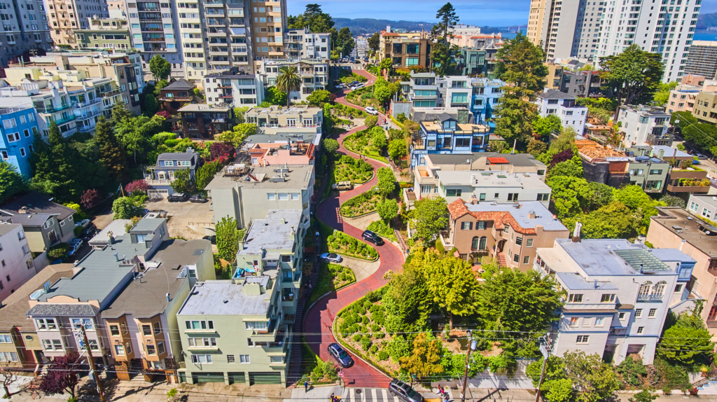 aeirl view or lombard street